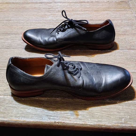 Men's Size 11 Oxford Dress Shoes - Picture 2 of 5